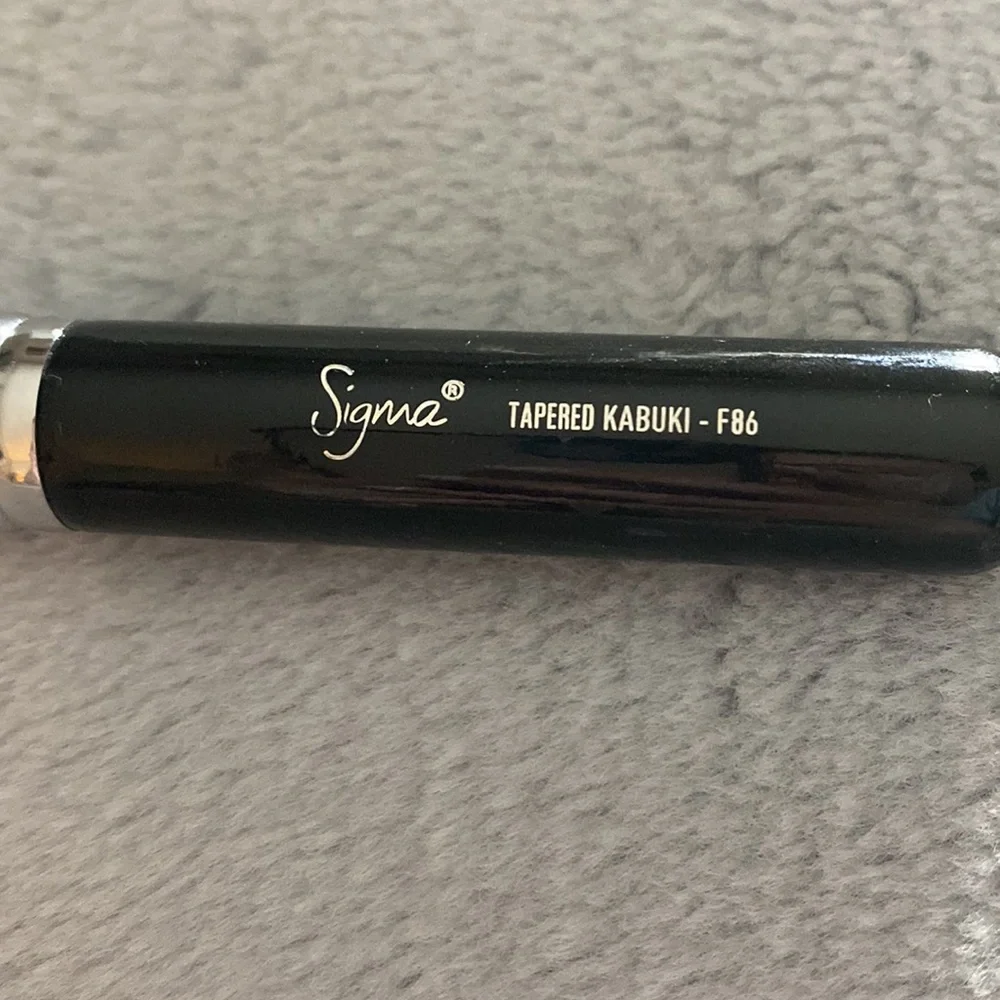 3/$30 🌸 Gently Used Sigma F86 Tapered Kabuki Brush